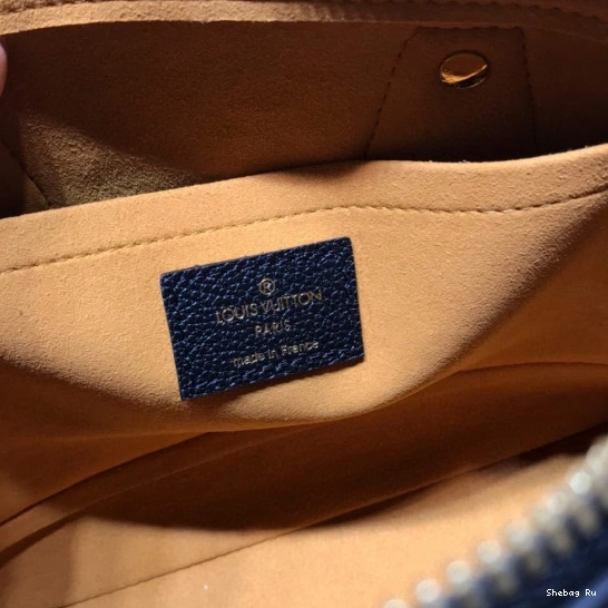 VUITTON EXCHANELUSIVE PRELAUNCH BB - NEO LOUIS ALMA NEO 0717
